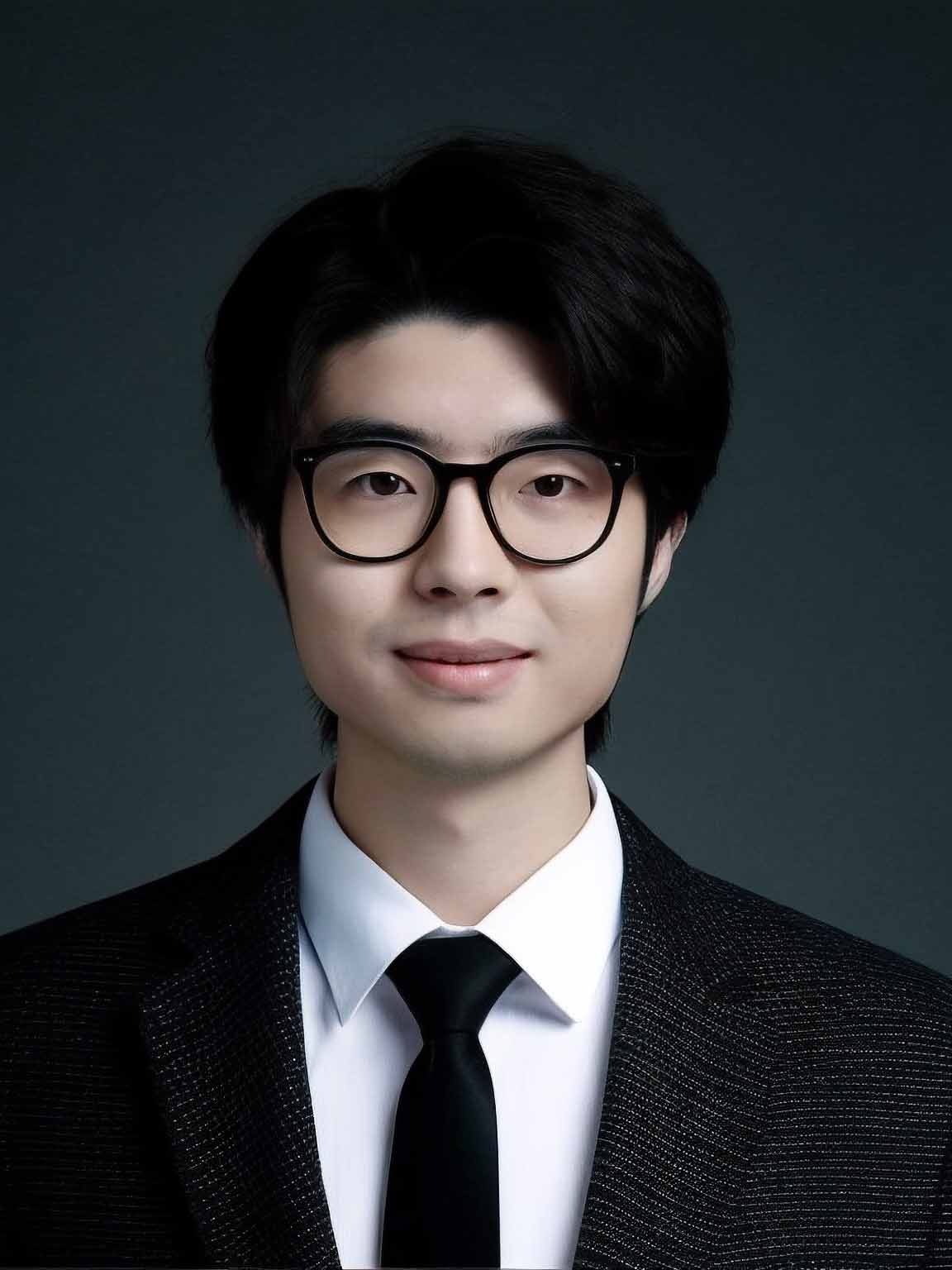 Portrait of Zezhou Tang